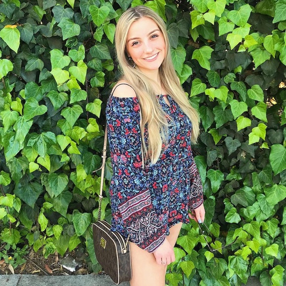 Off-the-shoulder American Eagle Patterned Romper - Picture 4 of 6